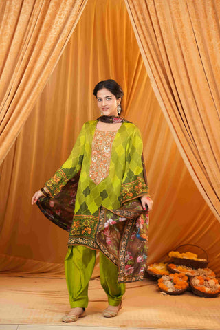 Silk Satin Mahakari Rangrez print - Green
