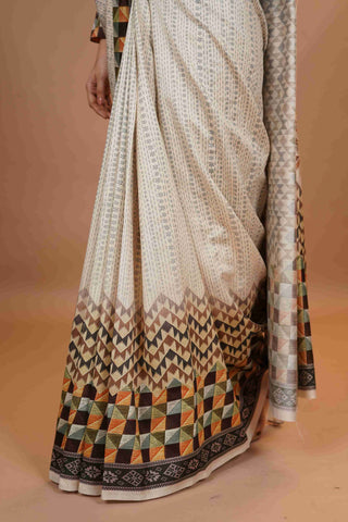 Mahalkari Mirror work Blouse with chanderi saree - (Maroon)