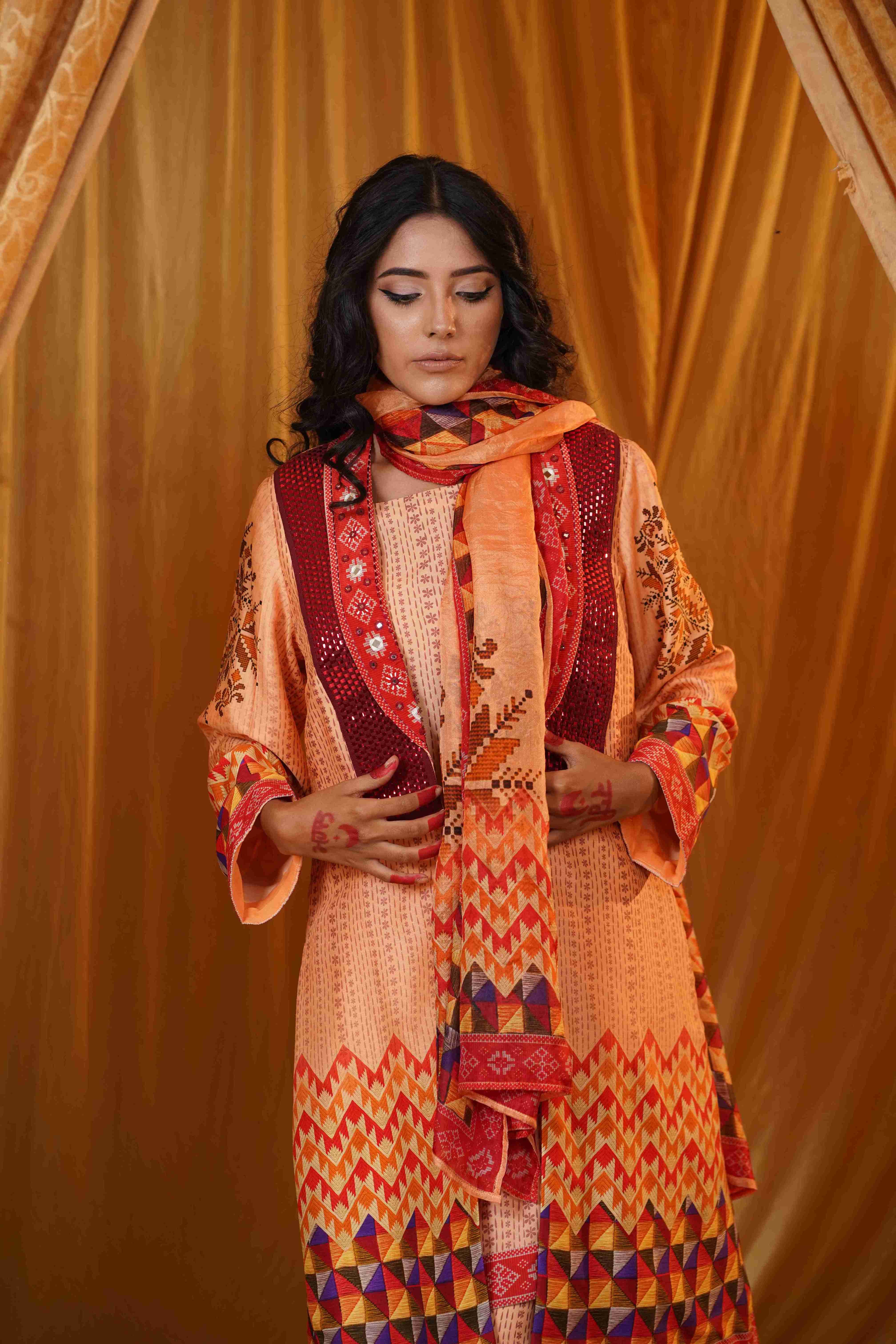 Mahalkari Kantha work jacket - (Cream/red)