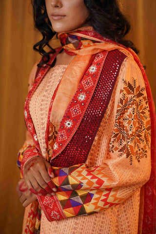 Mahalkari Kantha work jacket - (Cream/red)