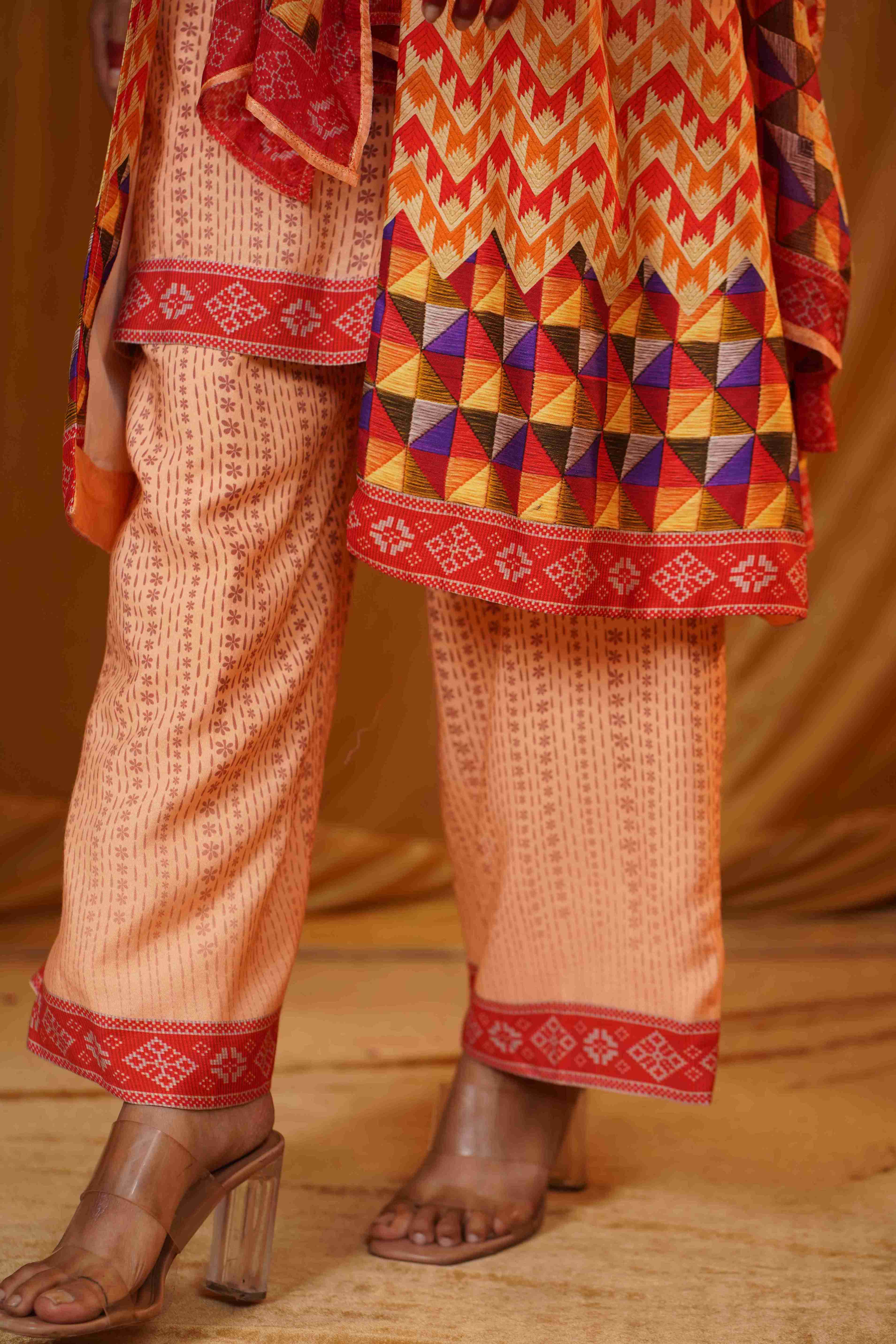 Mahalkari Kantha work jacket - (Cream/red)