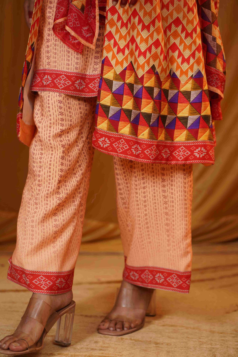 Mahalkari Kantha work jacket - (Cream/red)