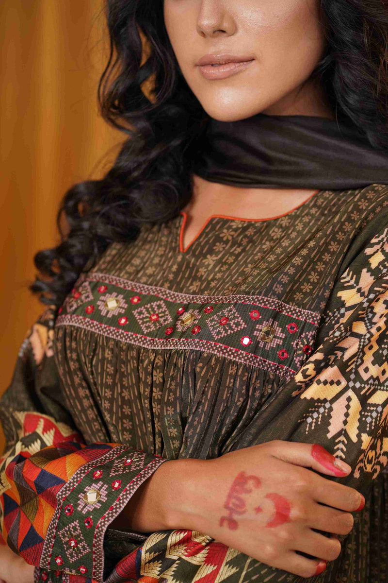 Mahalkari kantha and mirror work suit - Olive Green