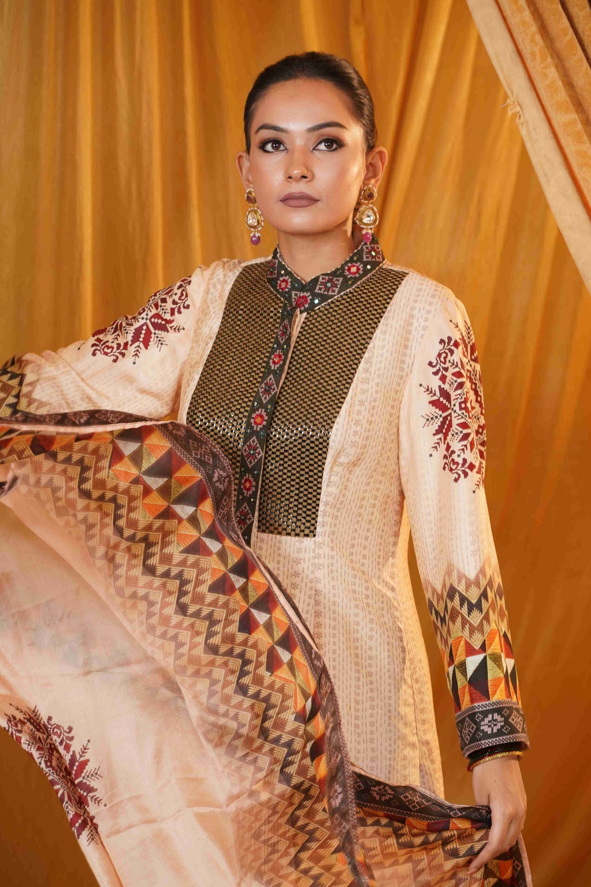 Mahalakari kantha work jacket - Beige/Green