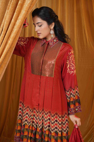 Mahalkari kantha and mirror work suit - Maroon
