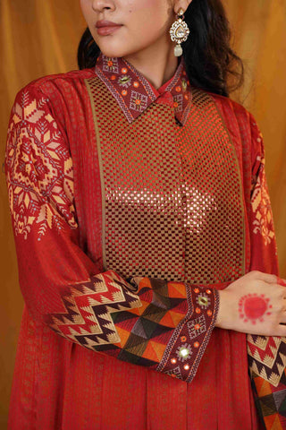 Mahalkari kantha and mirror work suit - Maroon