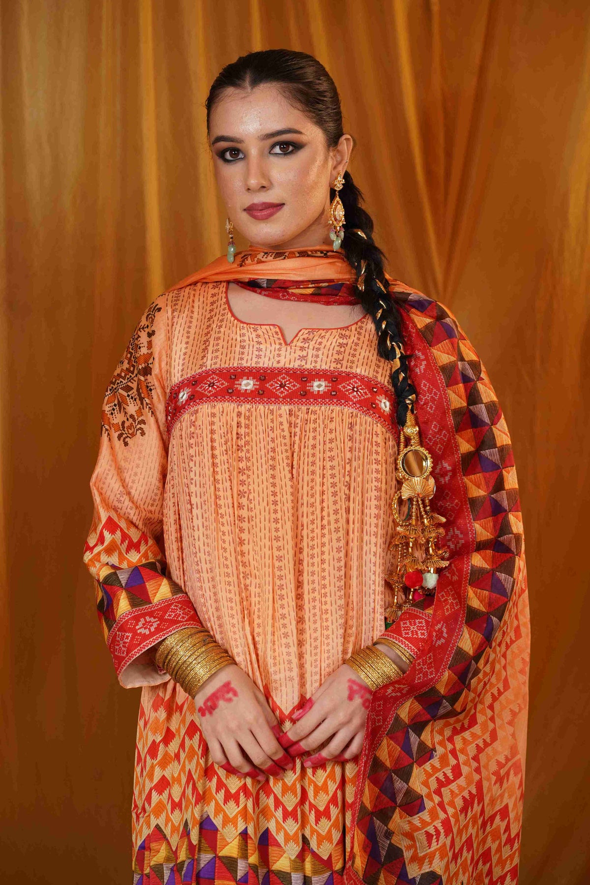 Mahalkari kantha and mirror work suit - Cream & Red