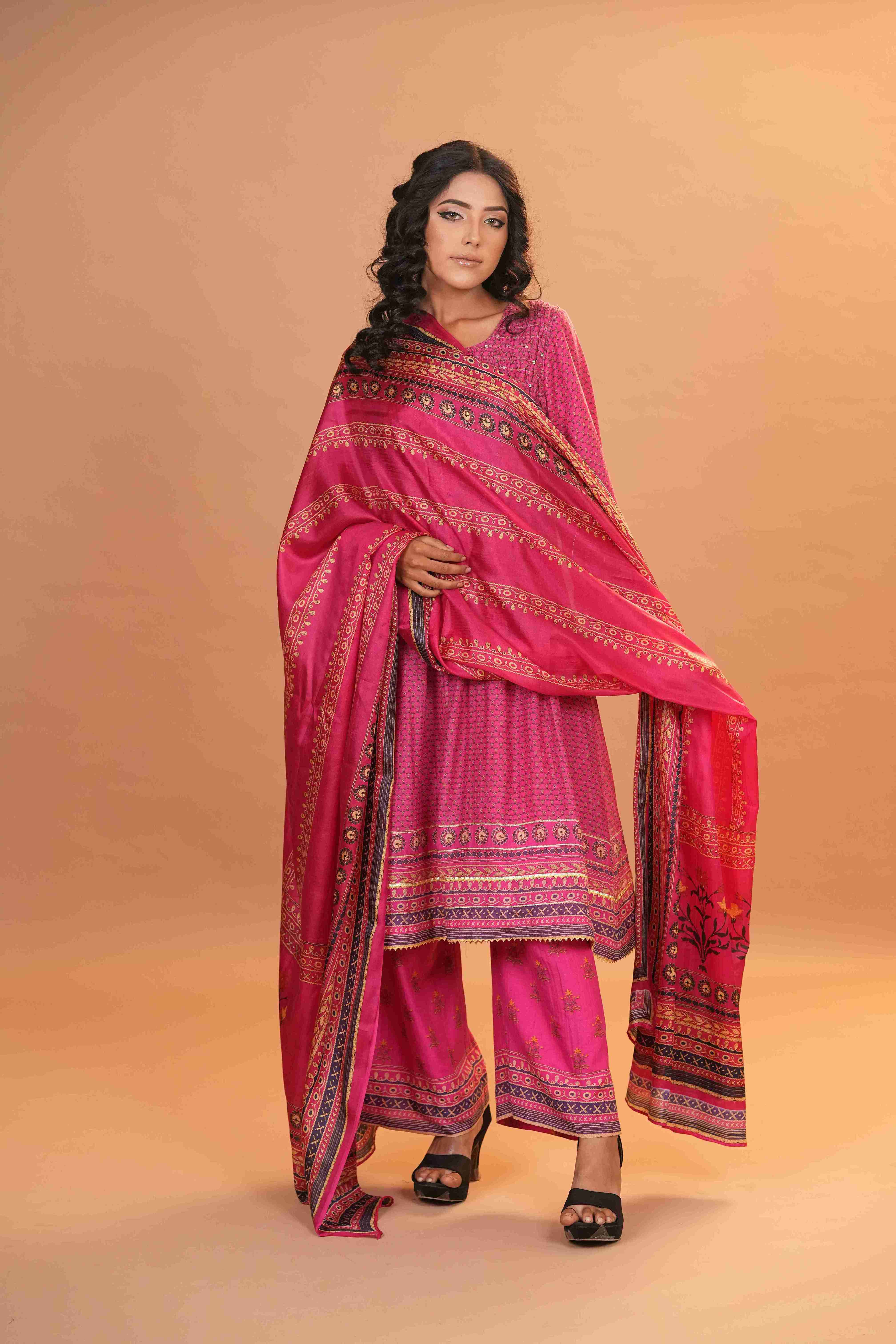 Mahalkari Rajwara Smokey effect Anarkali - Hot Pink