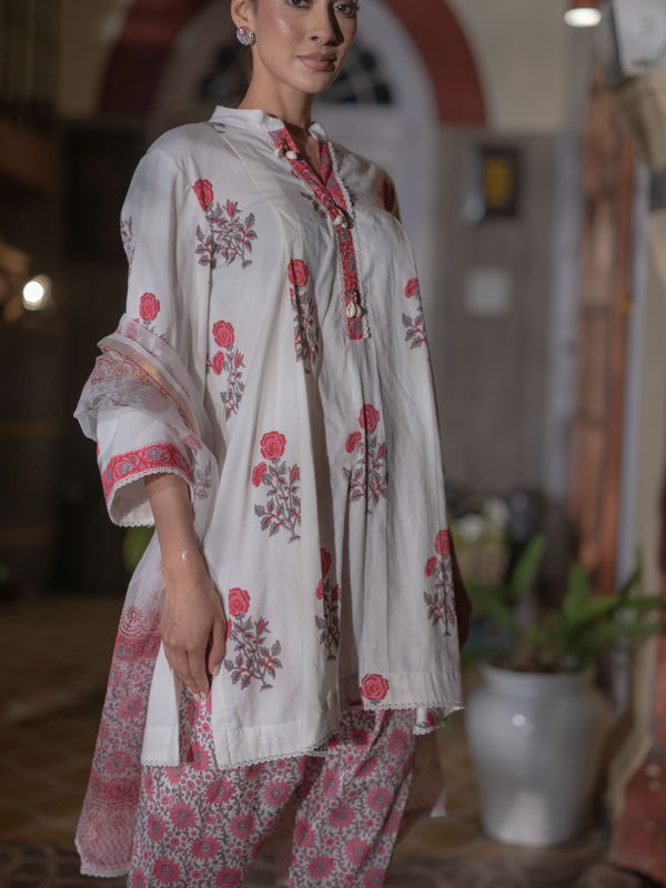 Baagru Handcrafted Cotton Suit Set