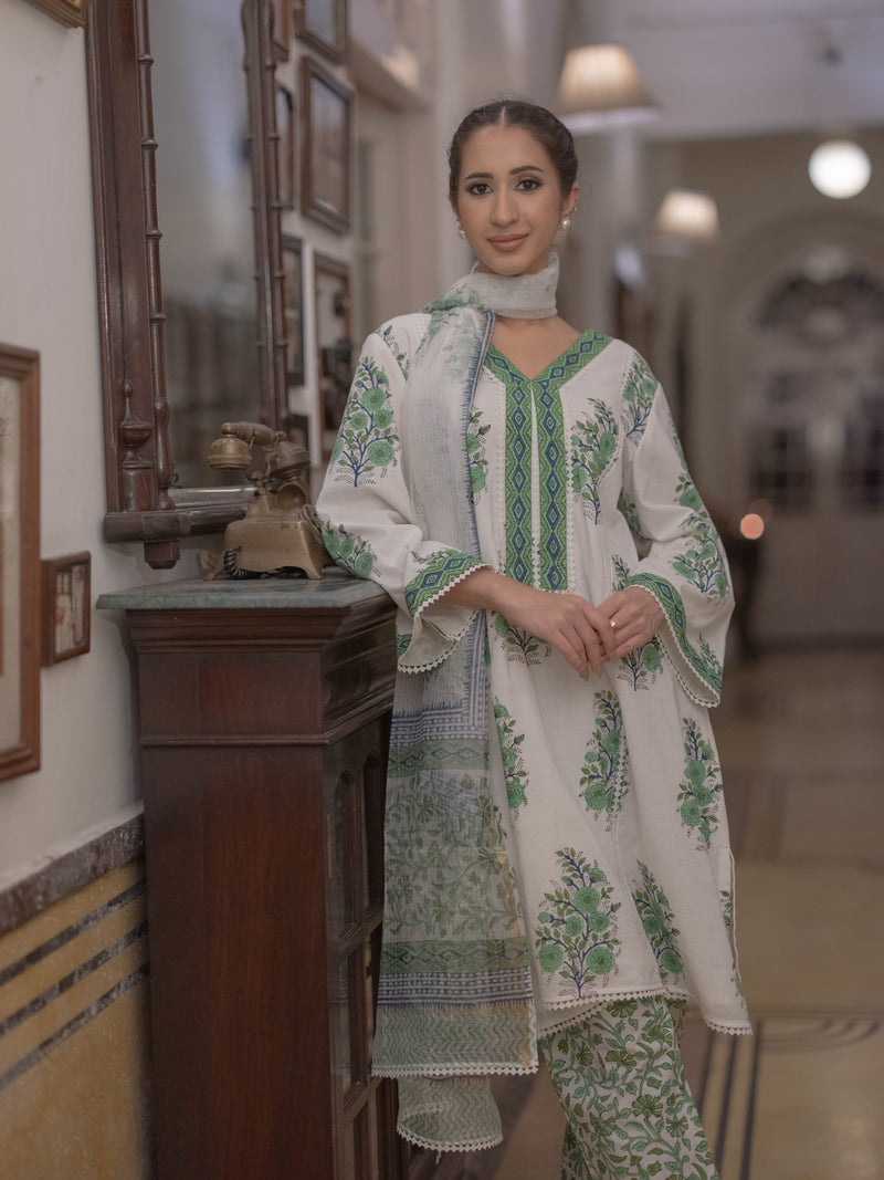 Baagru Handcrafted Cotton Suit Set