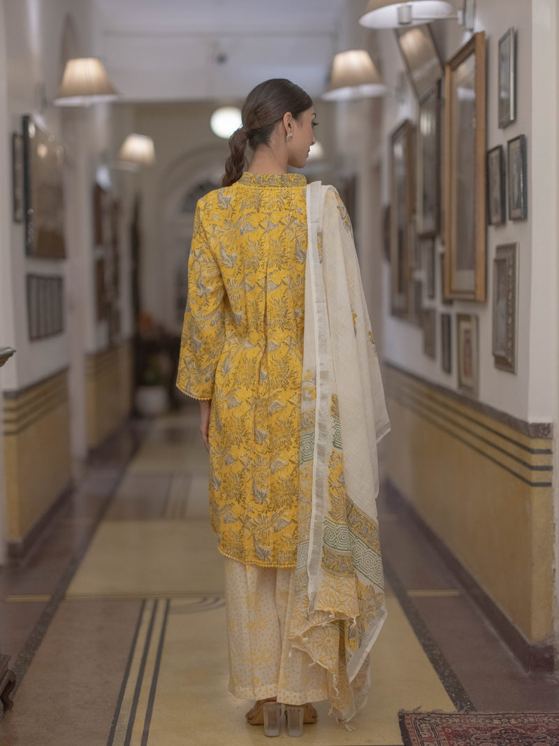 Bagru Bloom: Handcrafted Linen Suit Set