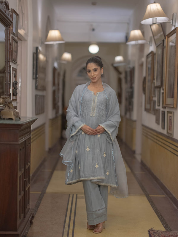 Smokey Dori work Chanderi Suit set : Light Grey